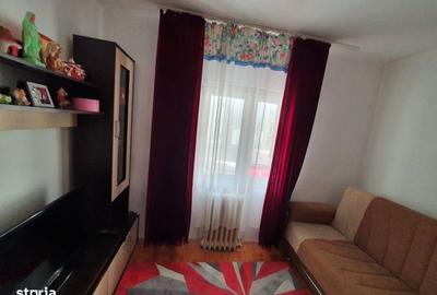 Apartament cu 4 camere decomandat în Est - 8