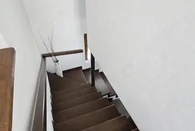 Casă cu Teren 2500 Mp în Mărgineni - 5
