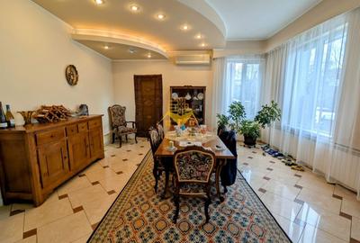 Casă individuală cu 6 camere cu Canalizare în Andrei Mureșanu - 12