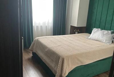 Apartament cu 3 camere semidecomandat în Central