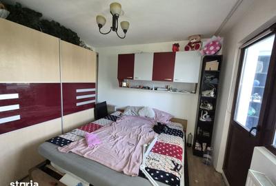 Apartament cu 2 camere semidecomandat în Podu Roș - 2