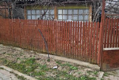 Teren Construcții intravilan de 700 mp, în Hotarele - 8