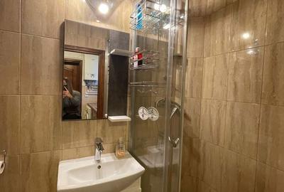 Garsonieră decomandată în Central - 2