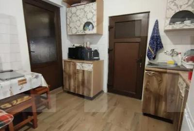 Apartament cu 3 camere decomandat în UTA - 8