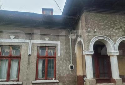 Casă cu 4 camere cu Teren 287 Mp în Lupeni - 6