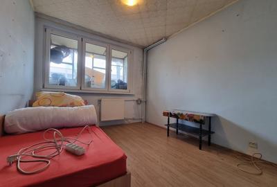 Apartament cu 4 camere semidecomandat în Ferentari - 11