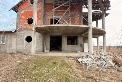 Casă cu Teren 2400 Mp în Potârnichești - 7