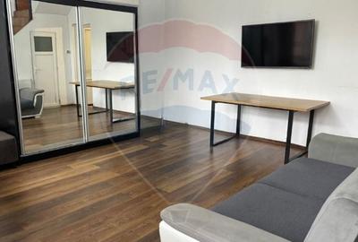 Casa cu 3 camere pretabila pentru Spatiu Comercial in Bucurestii Noi Casa cu 3 camere pretabila pentru Spatiu Comercial in Bucurestii Noi - 3