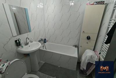 Apartament cu 3 camere decomandat în Central - 4