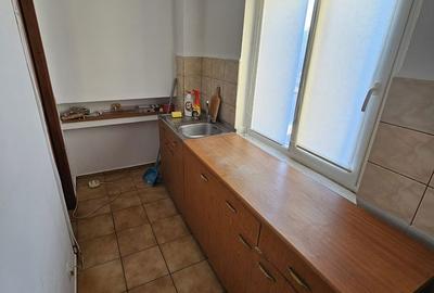Garsonieră decomandată în Vitan - 3