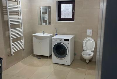 Casă cu 5 camere cu Teren 1000 Mp în Exterior Vest - 2