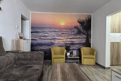 Apartament cu 3 camere, 53 mp, zona Malu Rosu - 1