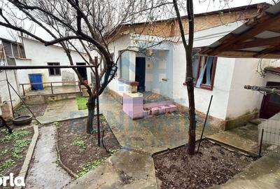 Casă cu 4 camere cu Teren 600 Mp în Central