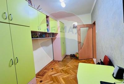 Apartament cu 3 camere semidecomandat, mobilat în Rogerius - 11