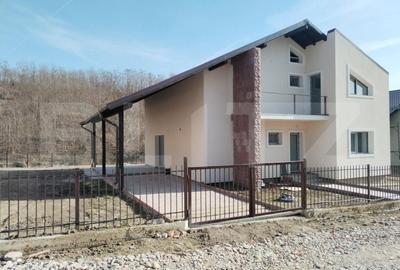 Casa/Vila deosebita 167mp, 600mp teren Targoviste