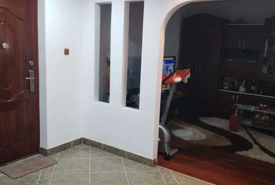 Apartament cu 3 camere decomandat în Central - 1