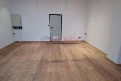 Spațiu comercial, de 48 mp, în Central - 2