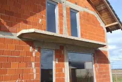 Casă cu 4 camere în Nojorid - 3