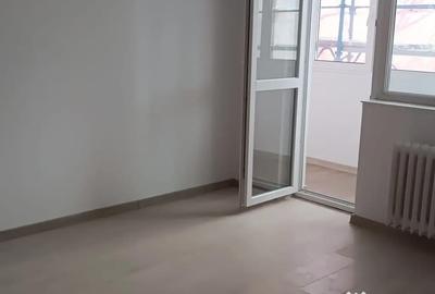 Apartament cu 2 camere semidecomandat în Berceni - 6