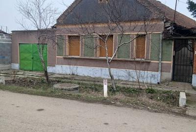 Casă cu 4 camere în Sântion - 11