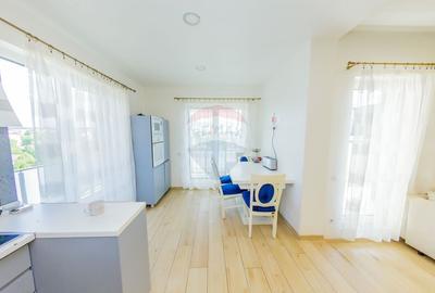 Penthouse cu 4 camere nedecomandat în Central - 28