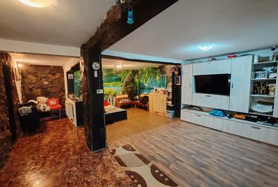 Casă individuală cu 4 camere cu Teren 398 Mp în Podu Roș - 12