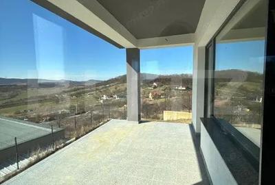 Casă cu 4 camere cu Teren 620 Mp în Central - 11