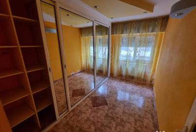 Apartament cu 4 camere decomandat în Inel I - 13