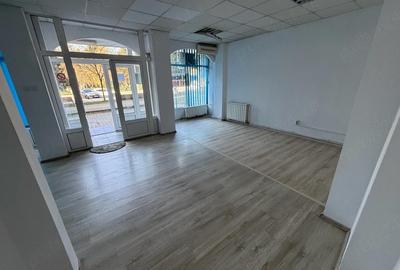 Spațiu comercial, de 125 mp, în Petros - 4