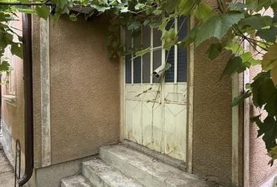 Baneasa - Salcia /Teleorman, casa caramida 100 mp utili, teren 736 mp - 4