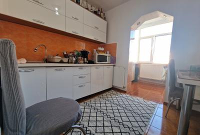 Apartament cu 3 camere decomandat în Sud - 7