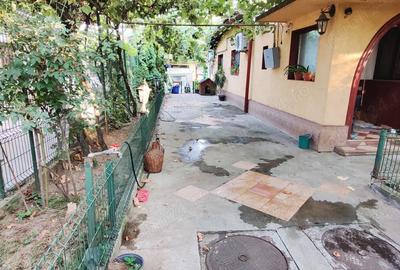 Casa la curte de vanzare in Bucure?ti Noi Sector 1 - 5
