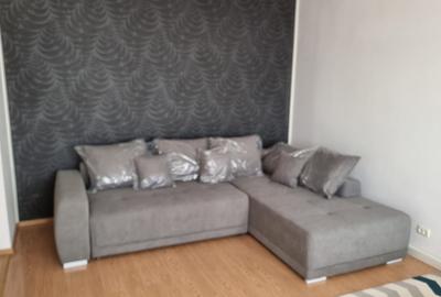 Apartament cu 3 camere decomandat în Titan - 1