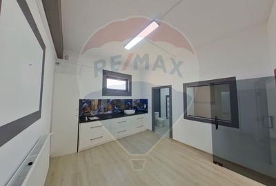 Birou, de 145 mp, în Central - 4