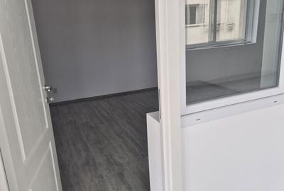 Spațiu comercial, de 65 mp, în Central - 3