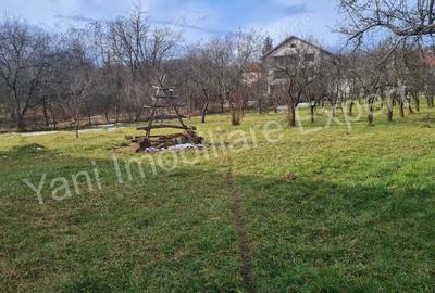 Teren de 1774 mp, în Central - 8