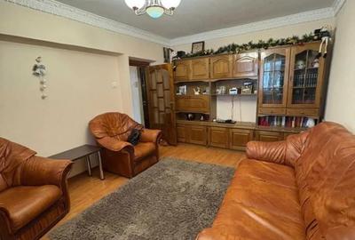 Apartament cu 3 camere decomandat în Micro 18 - 7