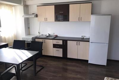 Apartament cu 3 camere decomandat în Republicii - 2