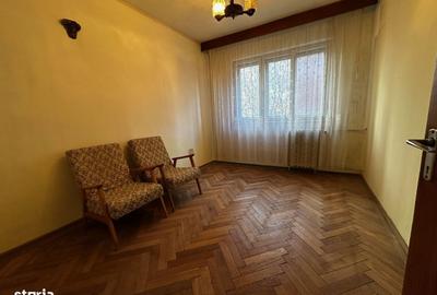 Apartament cu 4 camere decomandat în Republicii - 8