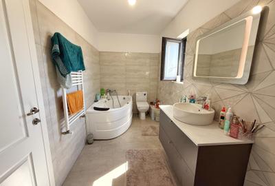 Casă Mobilată – 115 mp utili  -  3 dormitoare  -  camere supraveghere - 13