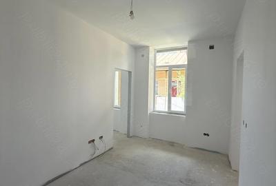 Casă cu 3 camere cu Teren 290 Mp în Central - 6