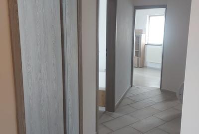 Apartament cu 3 camere decomandat în Berceni - 14