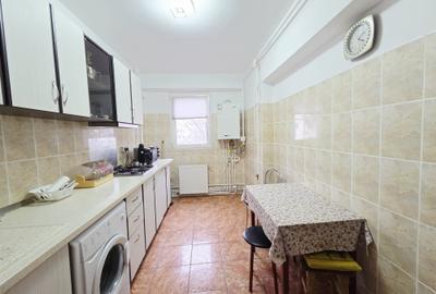 Apartament cu 2 camere decomandat în Mazepa 2