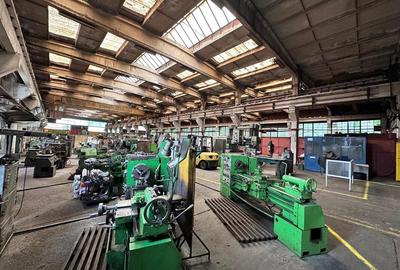 Spațiu industrial, de 5,132 mp, în Central - 2