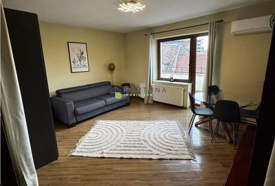 Apartament cu 2 camere decomandat în Centrul Istoric - 2
