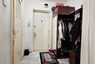 Apartament cu 3 camere semidecomandat, mobilat în Drumul Taberei - 14