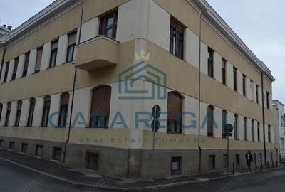 Apartament cu 2 camere ultracentral - 1