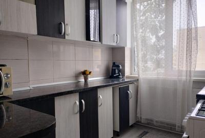 Apartament 2 camere in Deva, zona ultracentrala Bd 1 Decembrie, et 1 - 2