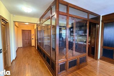 Apartament cu 3 camere în Central - 11