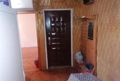 Decomandat Etaj 1 cu 2 Balcoane zona Soarelui - 11
